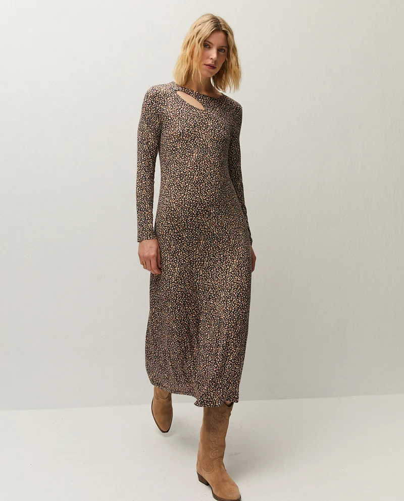 Vestido cut-out