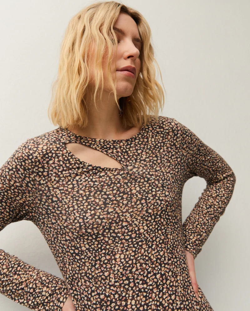 Vestido cut-out