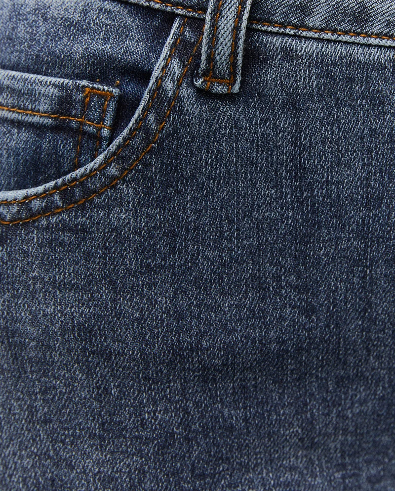 Pantalón denim básico