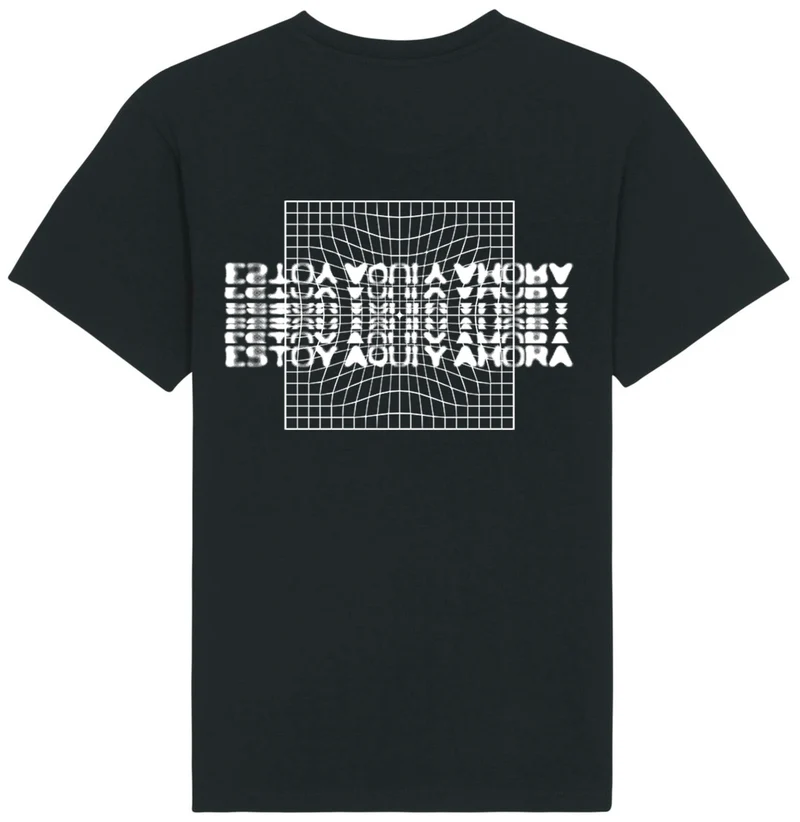 CAMISETA DELAPORTE ESTOY AQUI Y AHORA NEGRA
