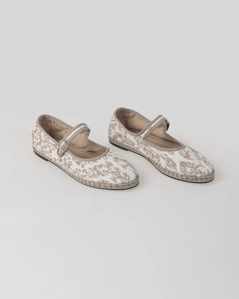 Mary jane jacquard