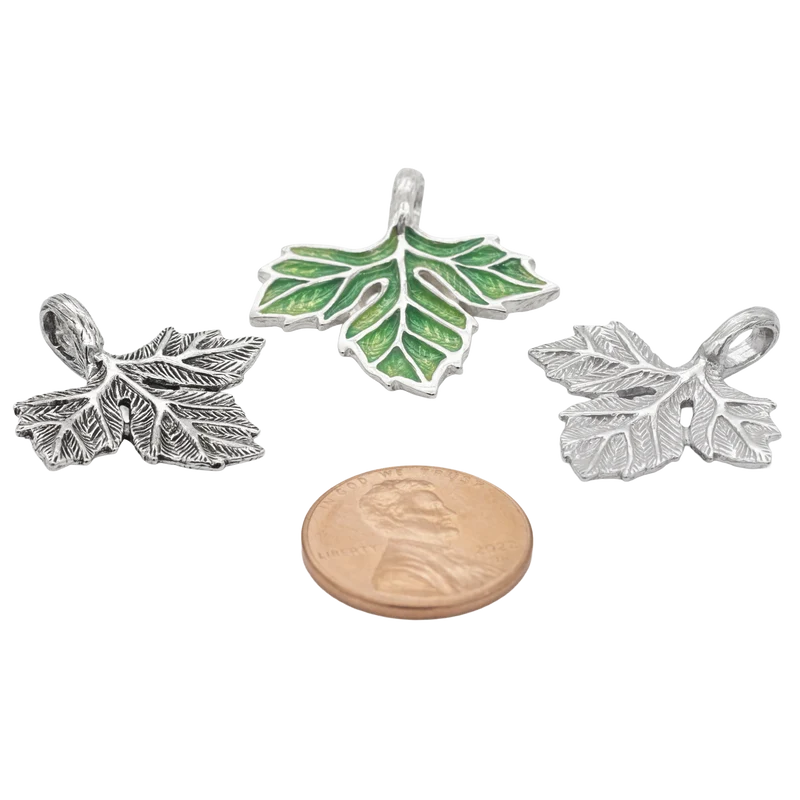 The Avendesora Leaf Necklace