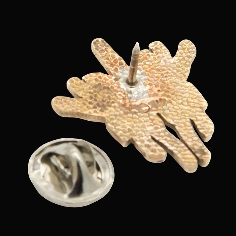 Pin de glifo de Kak Willshapers - Bronce