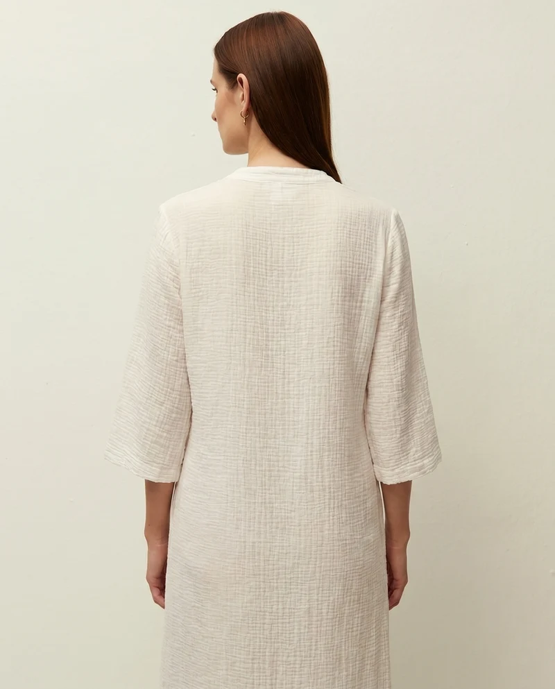 Vestido midi kaftan.