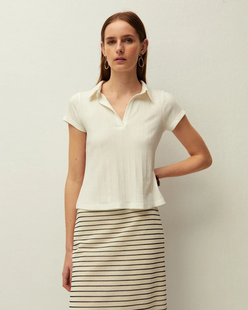 Camiseta de canalé cuello polo