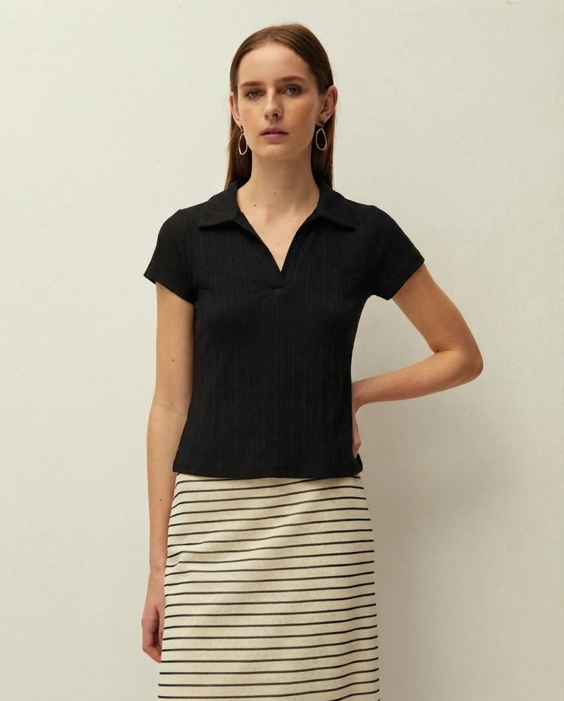 Camiseta de canalé cuello polo