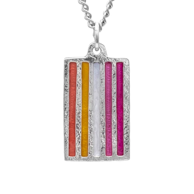 Collar con bandera de Orgullo lesbiano