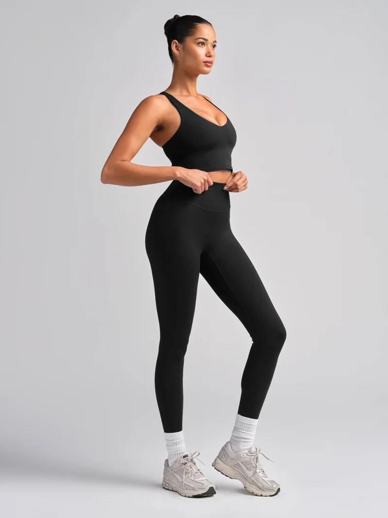 ComfrtCore™ V-Neck Crop Tank
