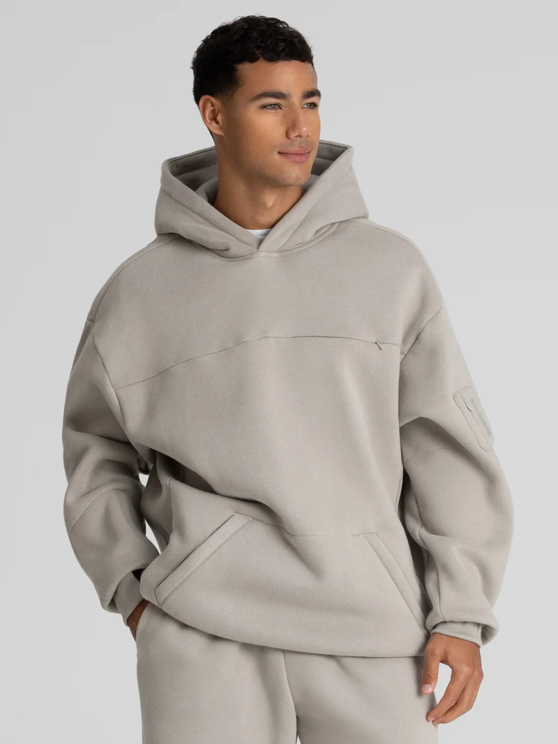 Explorer Travel Hoodie – Mega