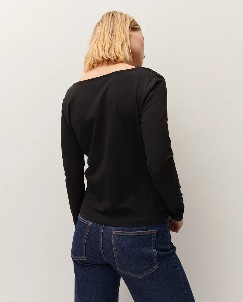 Camiseta básica puntilla