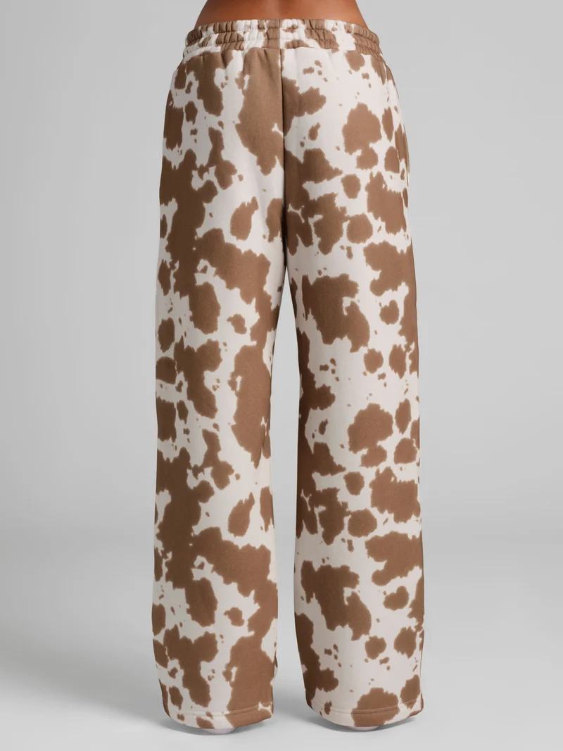 Minimalist Straight Leg Sweatpants