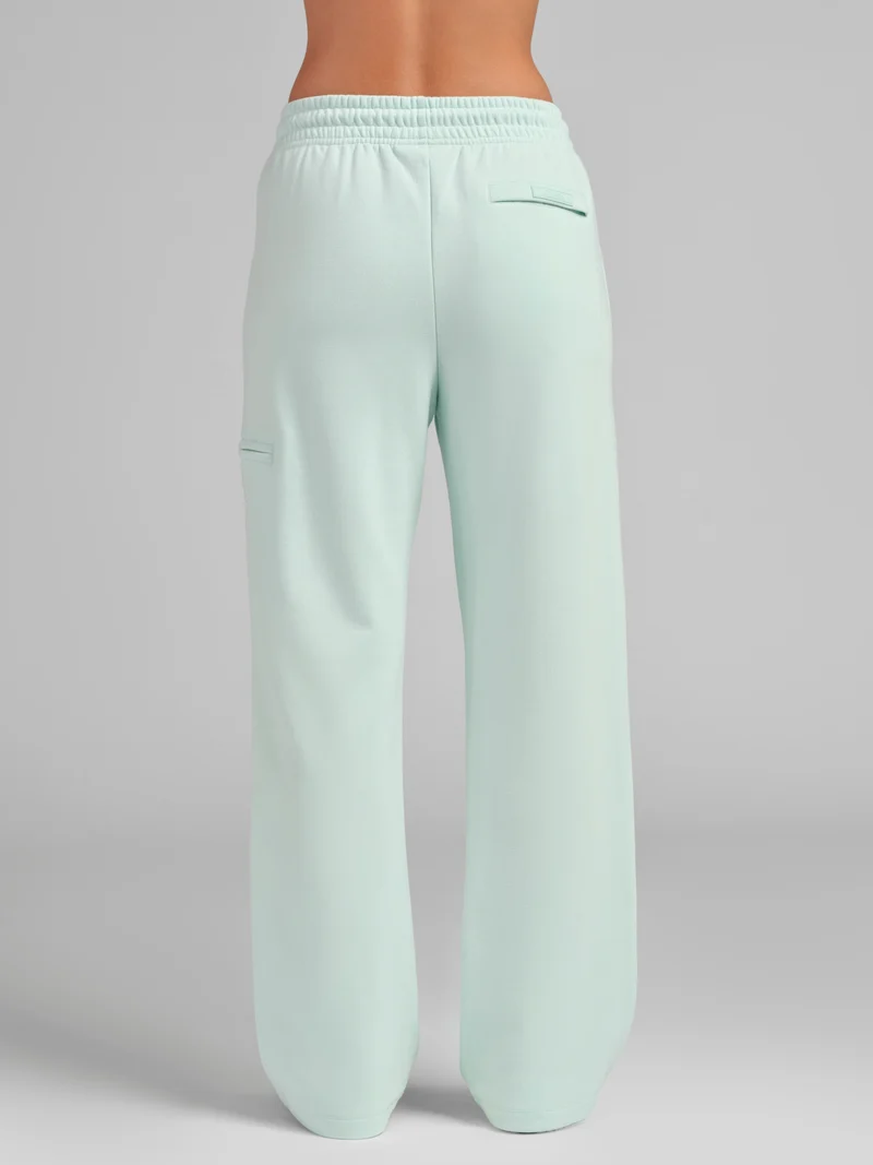 Halo Lightweight Airplane Mode Straight Leg Sweatpants