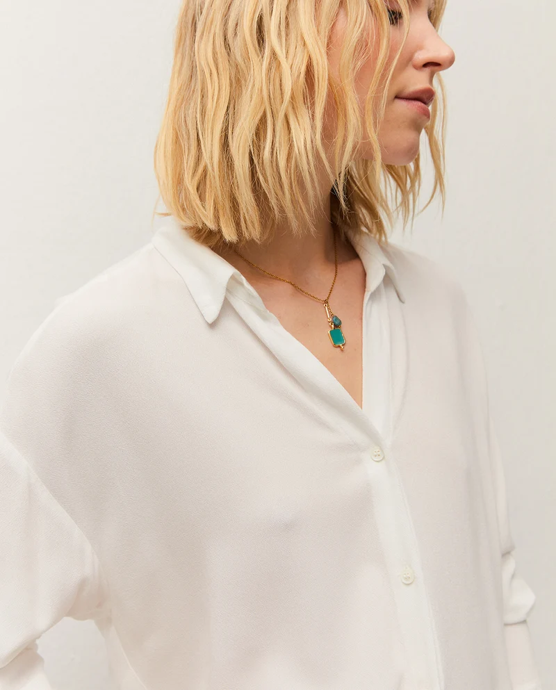 Camisa básica cuello camisero