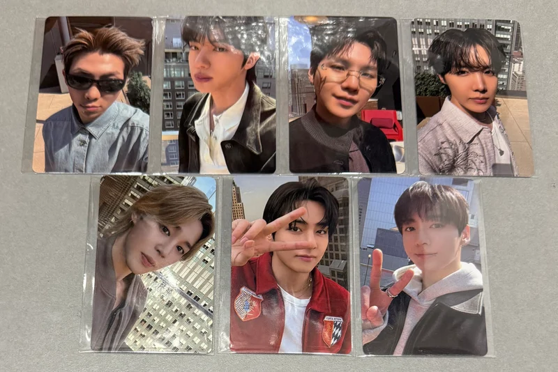 [LUCKY DRAW EVENT] [BTS] Arirang : Europe Lucky Draw POB Photocard