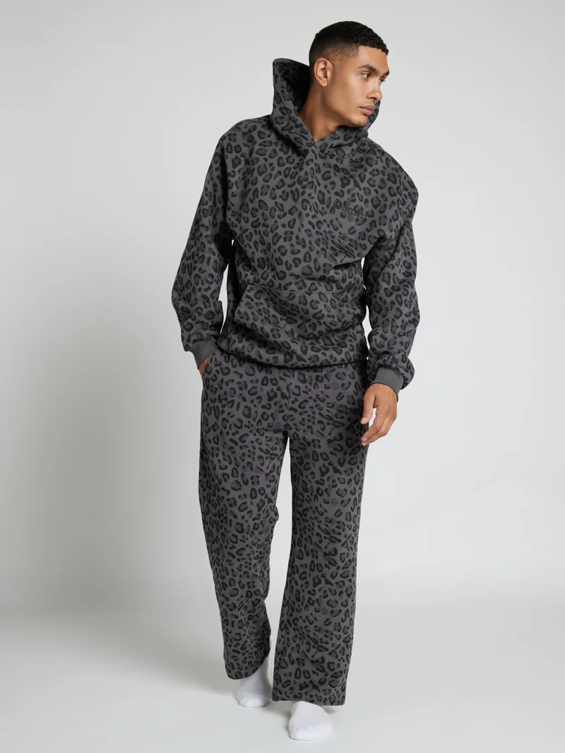 Minimalist Hoodie – Mega