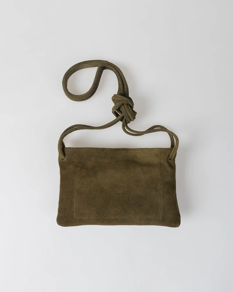 Bolso pequeño de ante