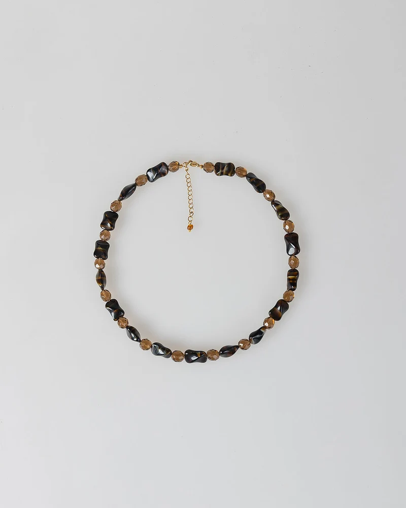 Collar piedras marrón