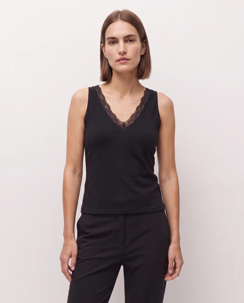 Top de tirantes con puntilla