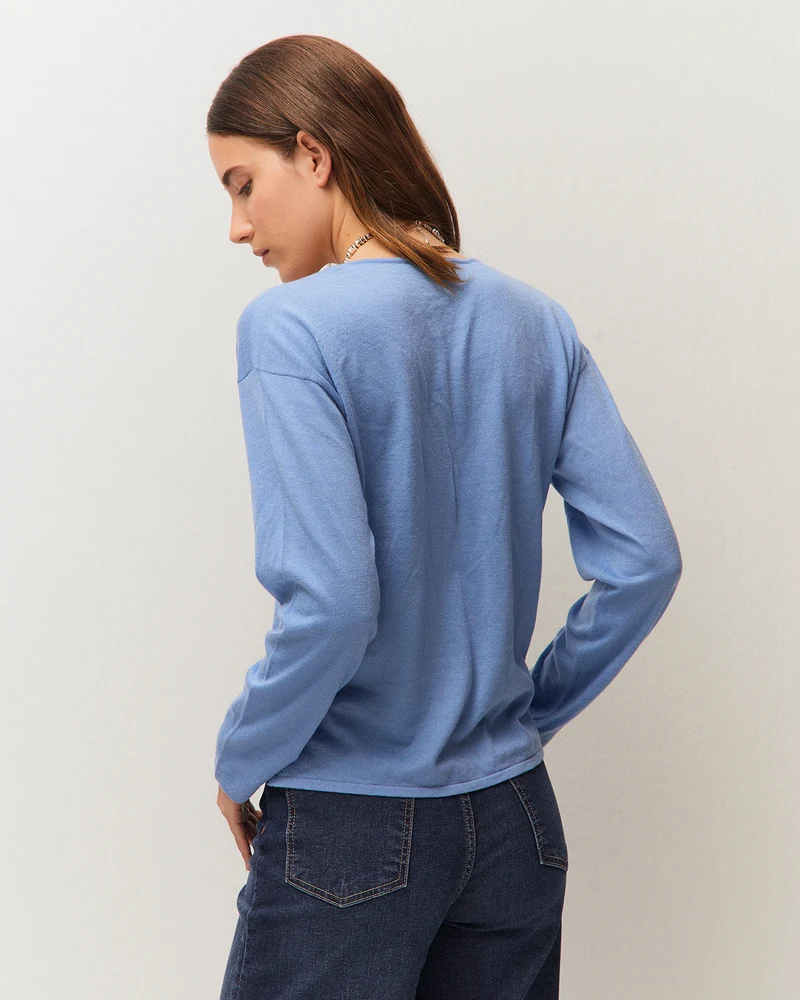Jersey básico fino escote pico