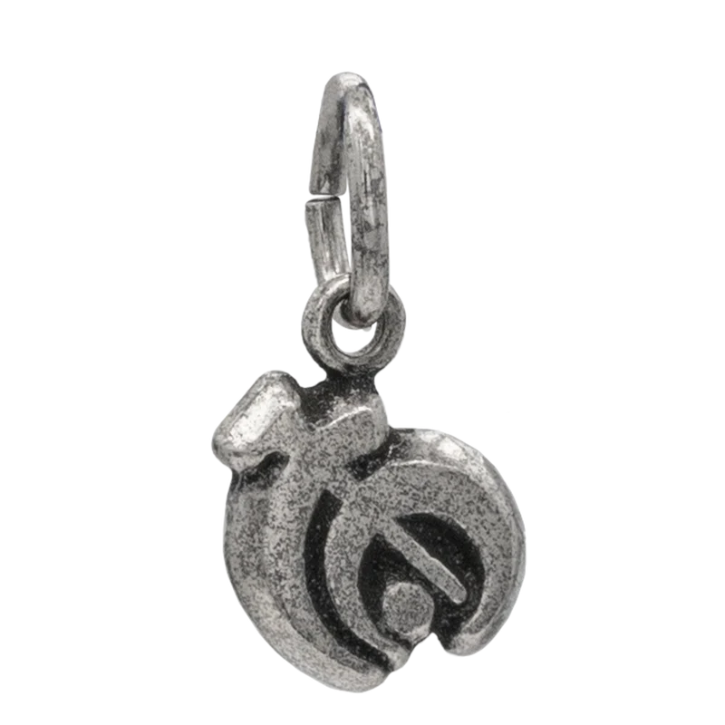 Charm de peltre alomántico