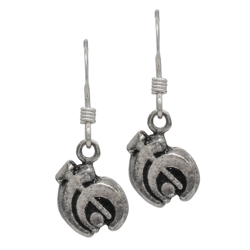 Pendientes de peltre alomántico