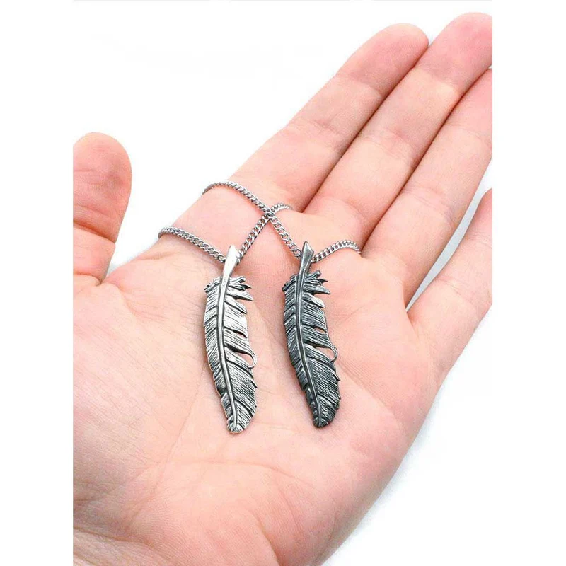Colgante de pluma de buitre