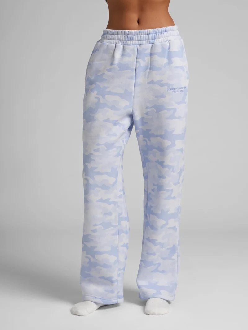 Camo Straight Leg Sweatpants