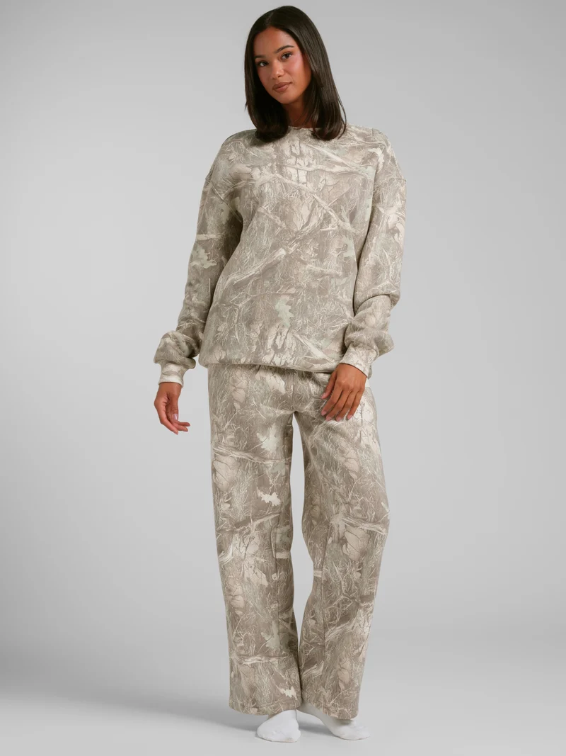Camo Straight Leg Sweatpants