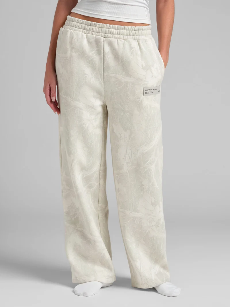 Camo Straight Leg Sweatpants