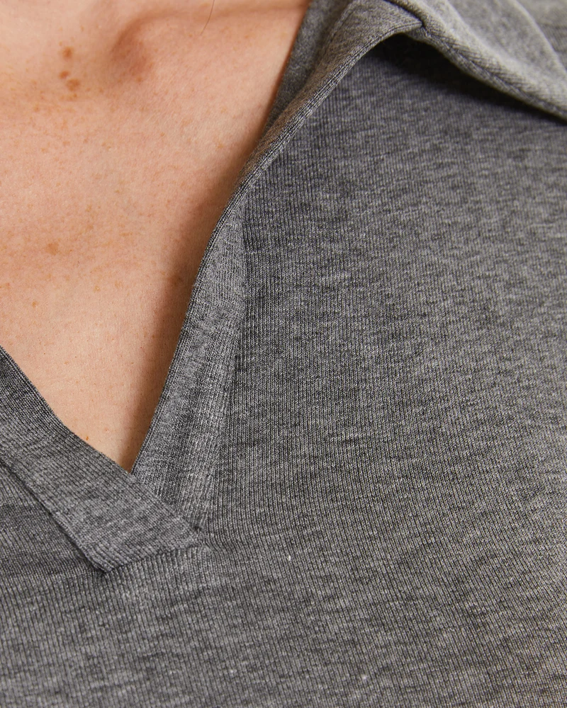 Camiseta escote polo