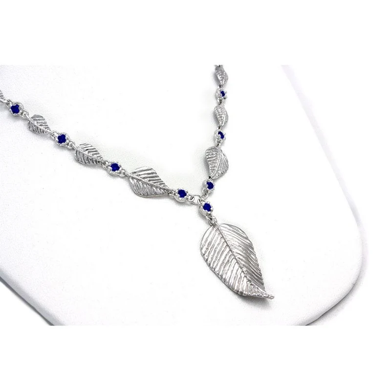 Elven Realms 9 Leaf Necklace: RIVENDELL™, MIRKWOOD™, LOTHLORIEN™