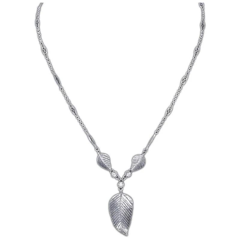 Elven Realms 3 Leaf Necklace: RIVENDELL™, MIRKWOOD™, LOTHLORIEN™