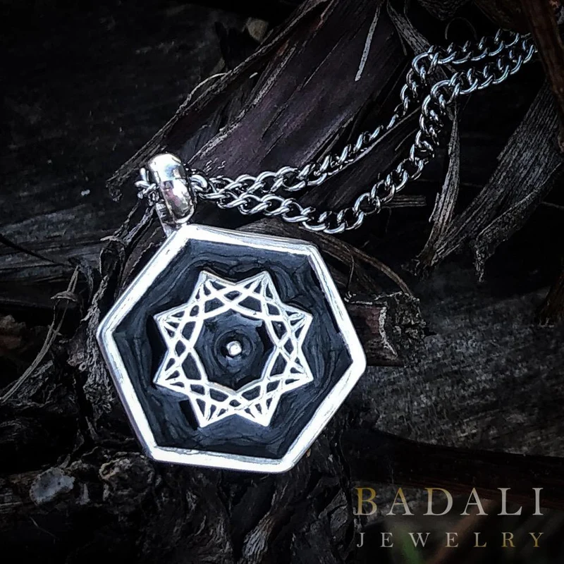 Aon Omi Pendant
