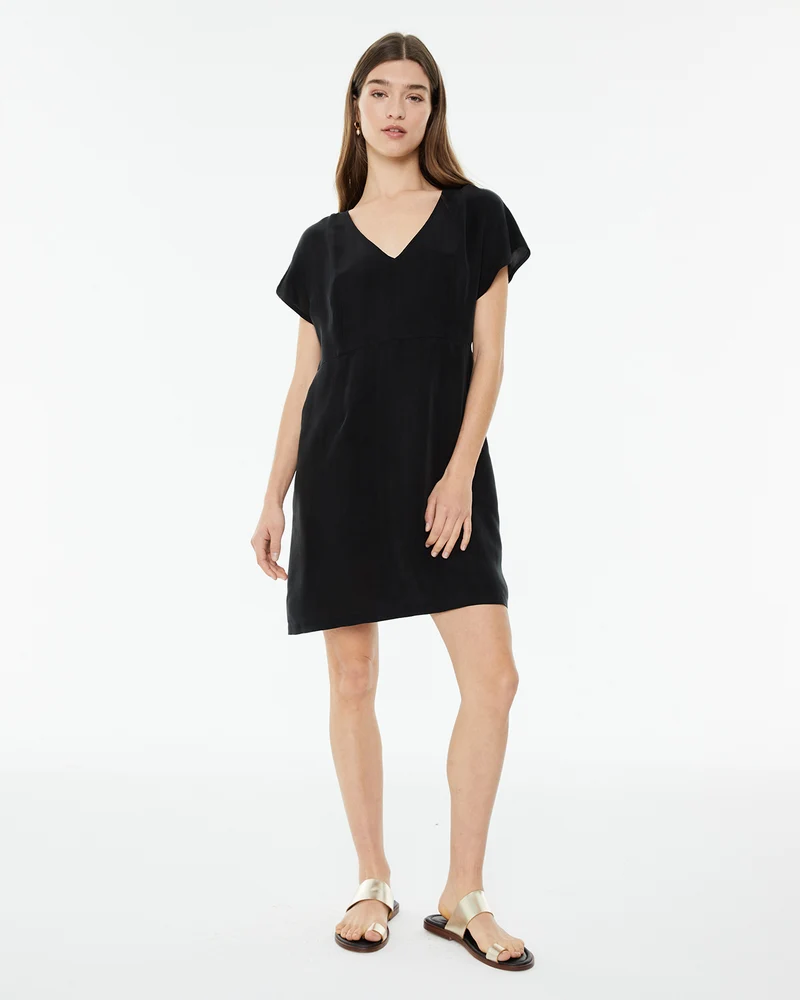 Vestido corto de cupro con tirante ancho