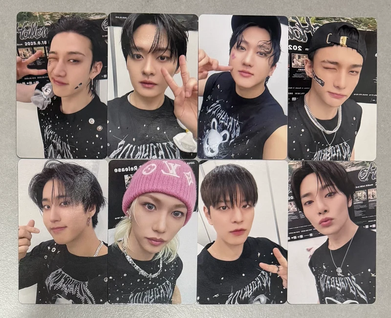 [LUCKY DRAW EVENT] [STRAY KIDS] World Tour Bluray POB Photocard