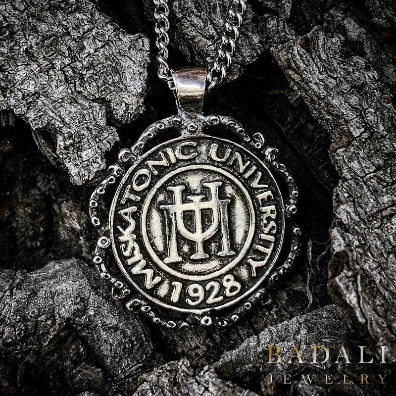 Collar de la clase de la Universidad de Miskatonic - Plata