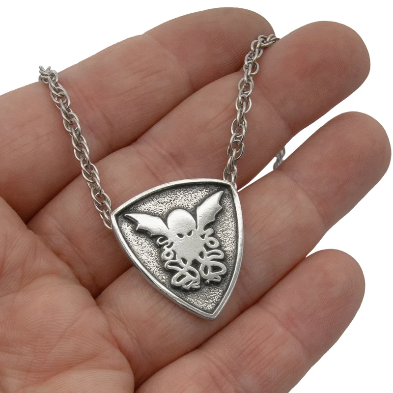 Collar con escudo de Cthulhu