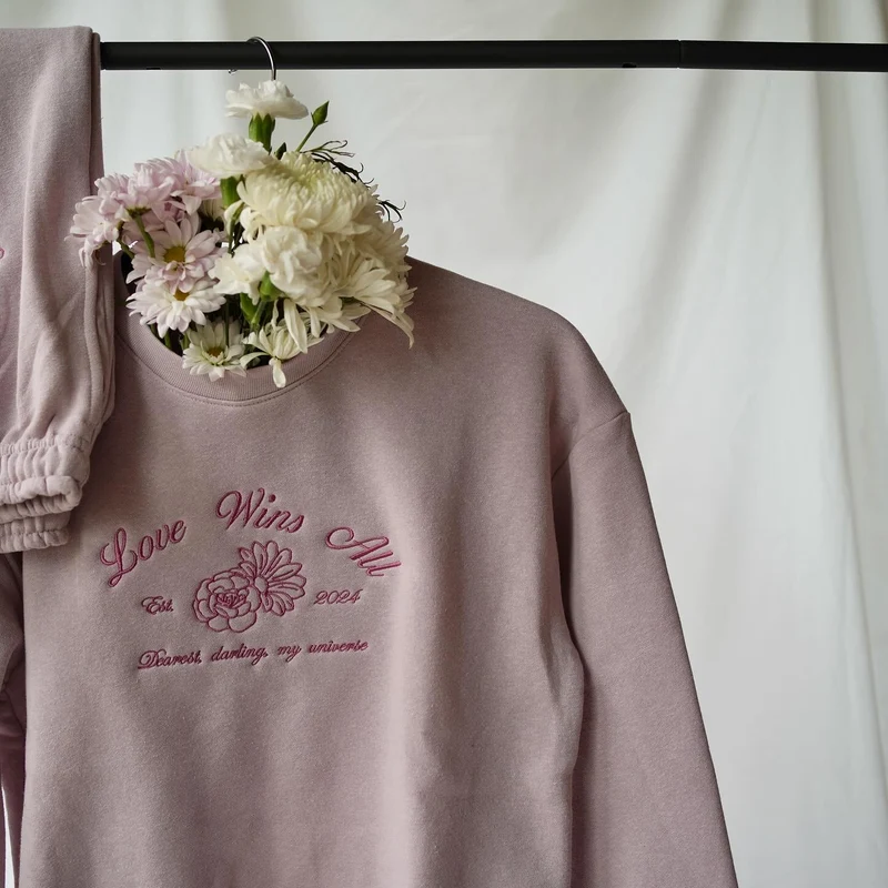 IU - Love Wins All (Crewneck+ Jogger) in PINK