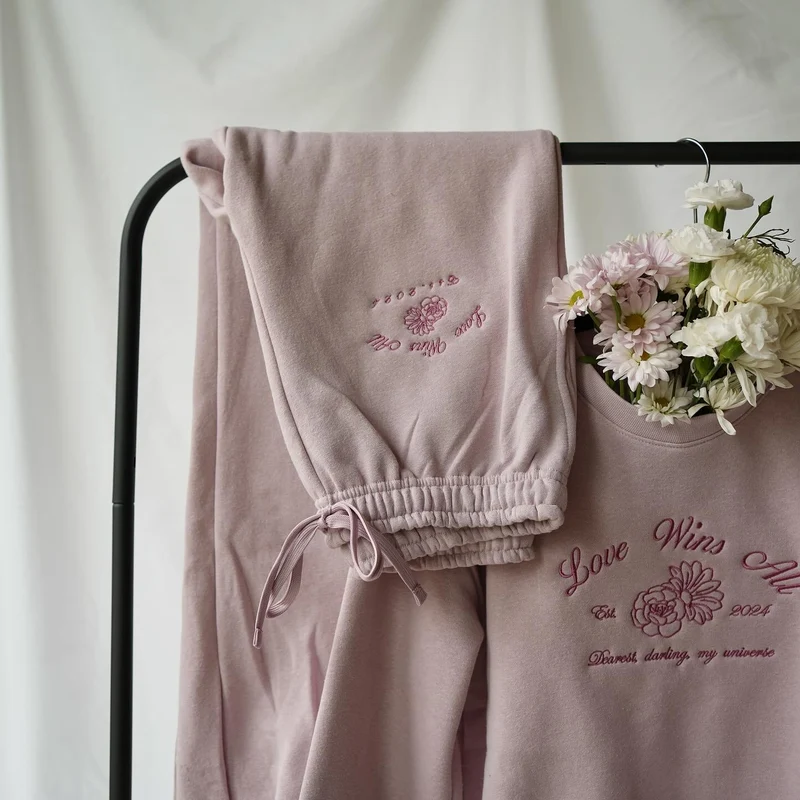 IU - Love Wins All (Crewneck+ Jogger) in PINK