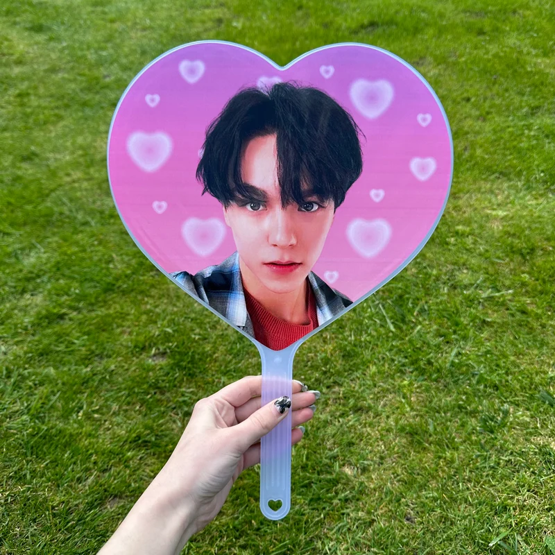 Vernon lovers club picket fan