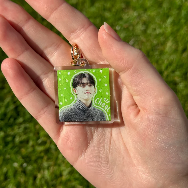 Seventeen square doodle keychains [SALE]