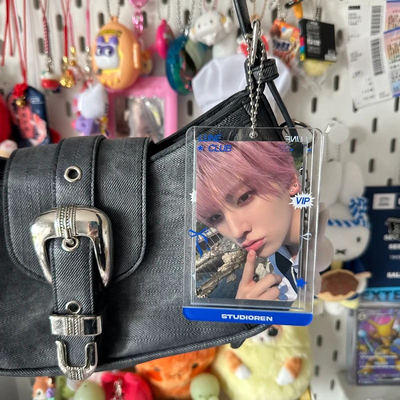 &team acrylic photocard holder (blue)