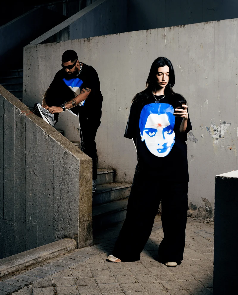 Abhir - Camiseta "Bindhi" Negra