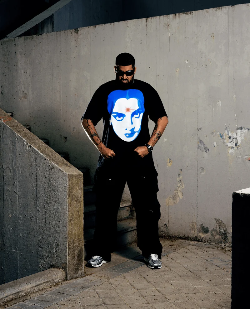 Abhir - Camiseta "Bindhi" Negra