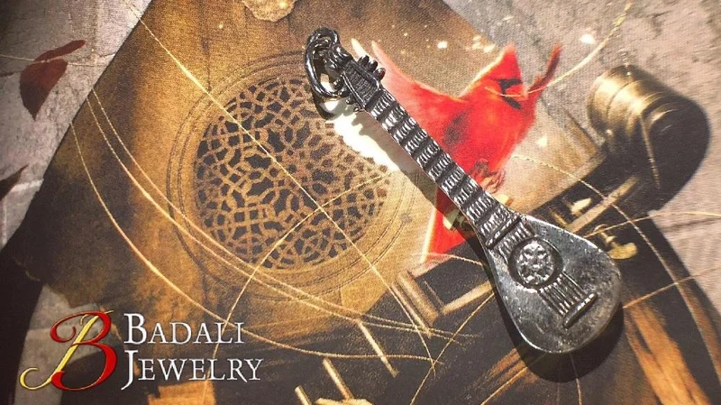 Colgante de laúd de Kvothe