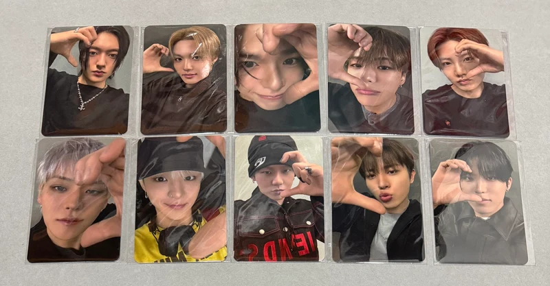 [LUCKY DRAW EVENT] [TREASURE] NEW WAV : Stamp Tour POB Photocard