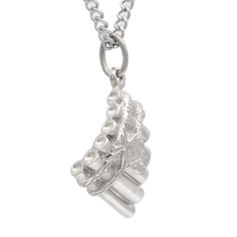 Collar Eolian Talent Pipes, colgante de esquina