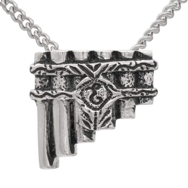 Collar Eolian Talent Pipes, colgante en la espalda