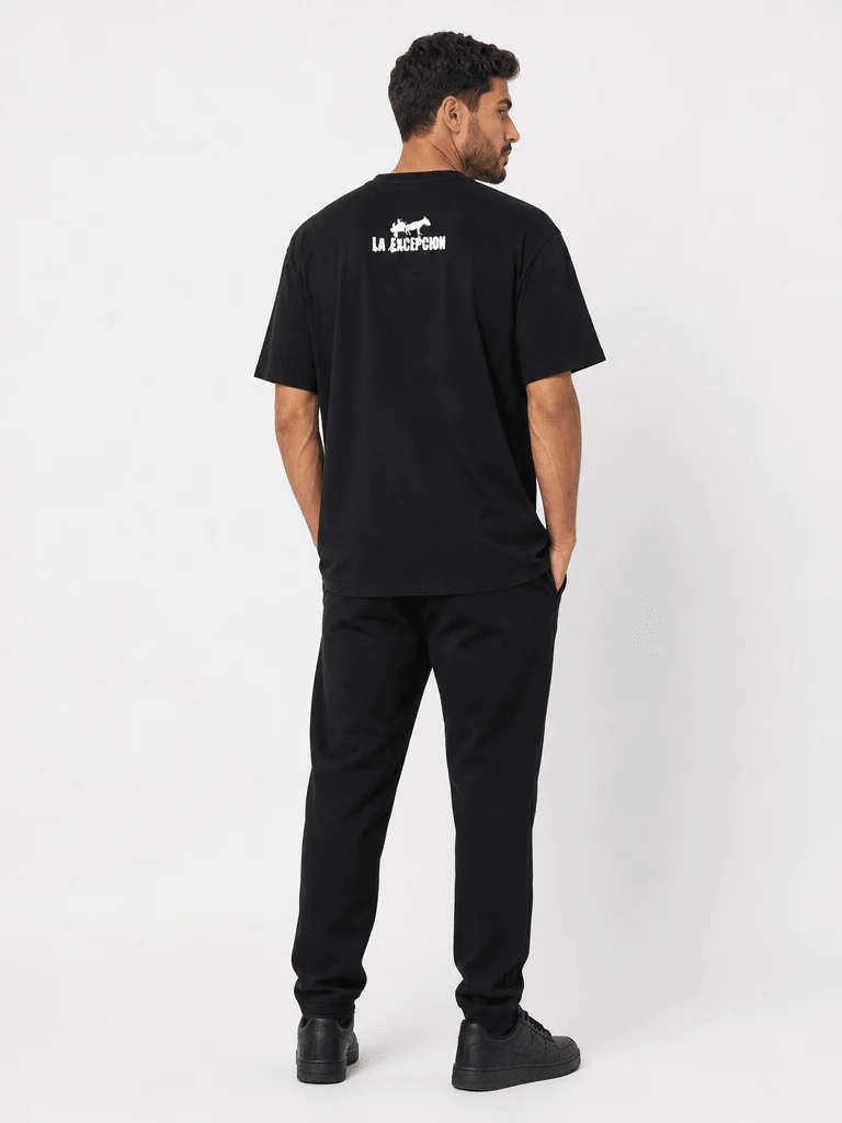 La Excepción - Camiseta Oversize Negra "Logo Blanco" Unisex