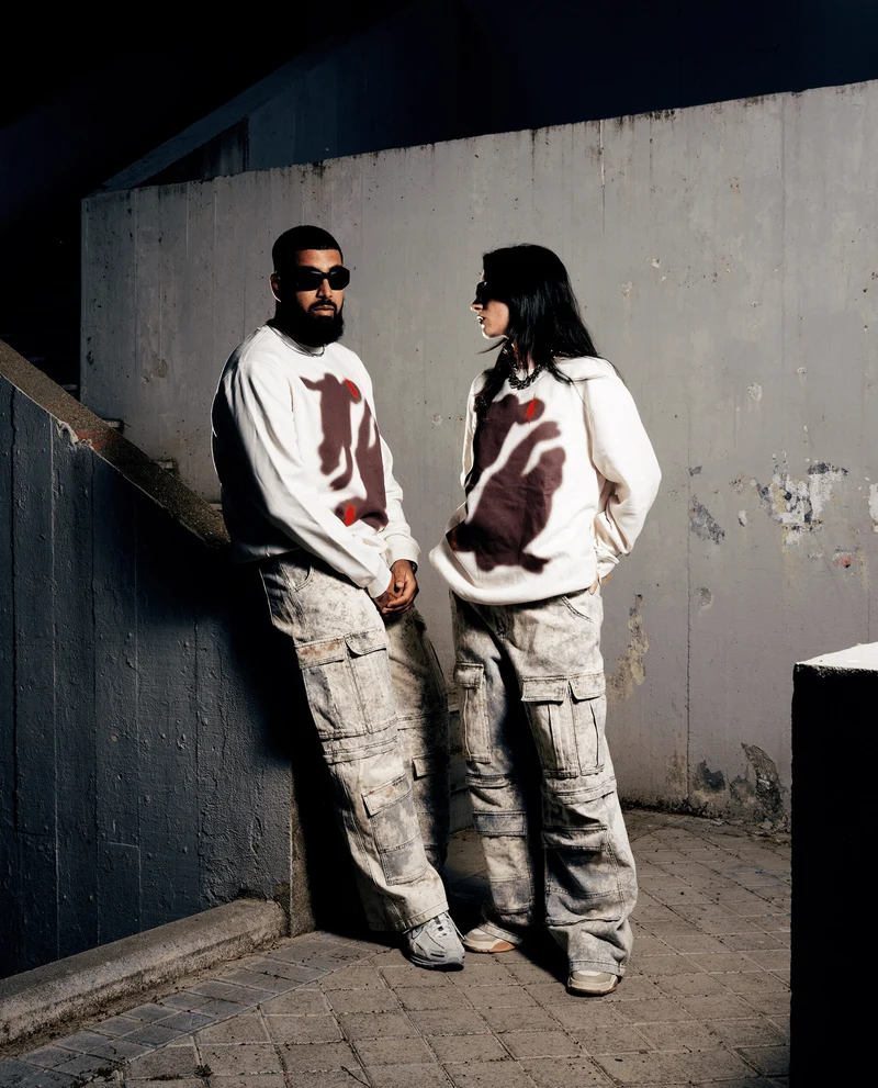 Abhir - Sudadera Crewneck «Hijx de un inmigrante» Blanco Marfil